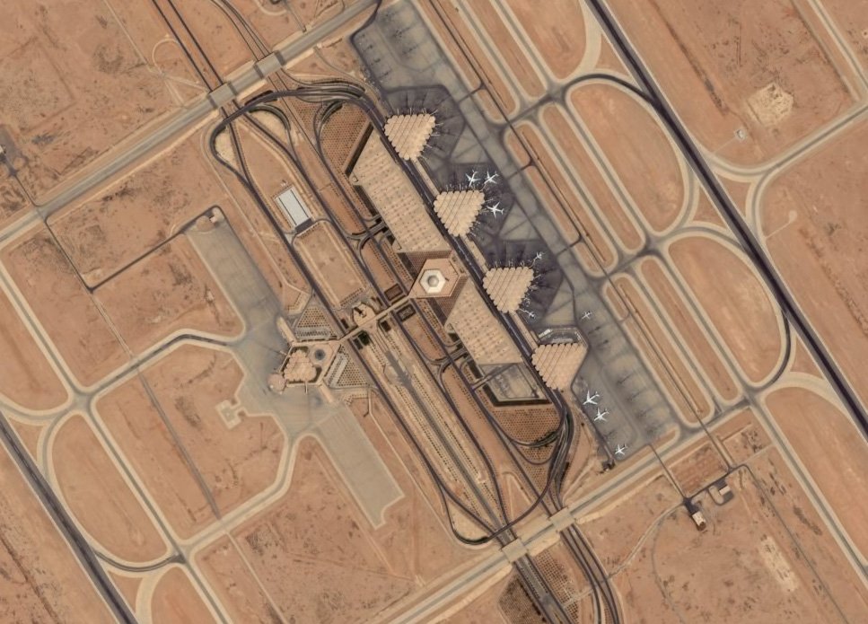 12 Dead, 309 Injured as Houthis Strike Saudi Arabia's Busiest Airport