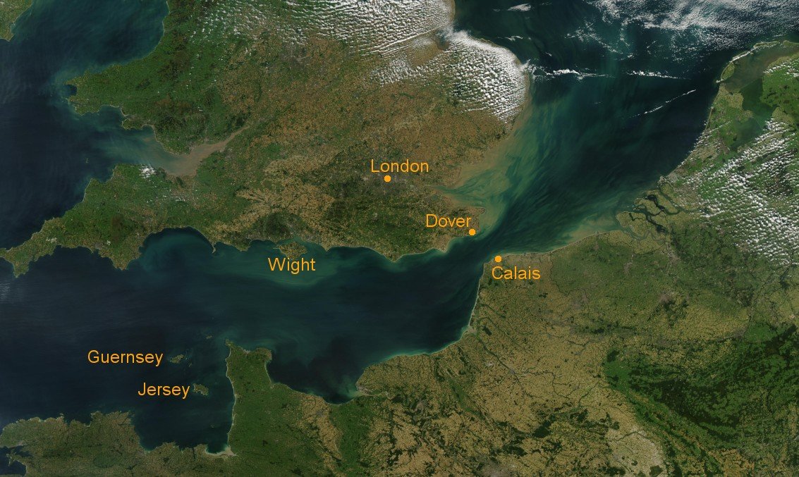 609 Migrants in Eight Dinghies: Channel Crossings Hit October Record Under Burnham