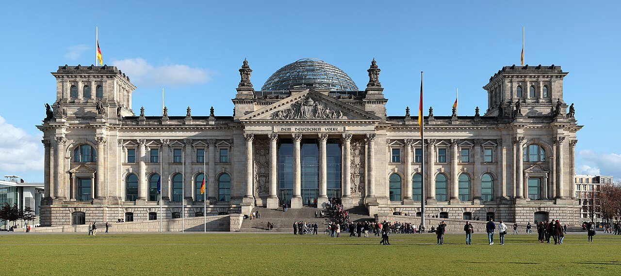AfD Leads Germany by Ten Points as CDU/CSU Falls to 19%