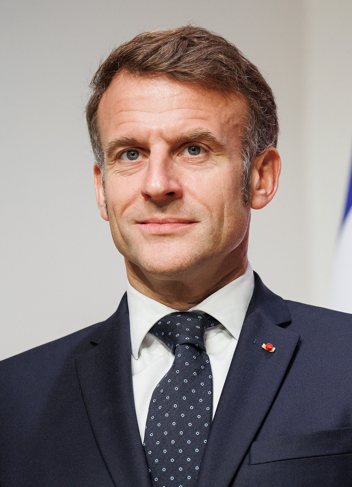Macron Hits 11 Percent Approval, Tying France's All-Time Low as Le Pen Surges